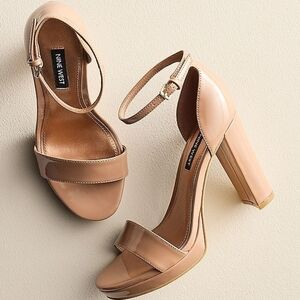 NINE WEST ELOPE SANDAL 8.5